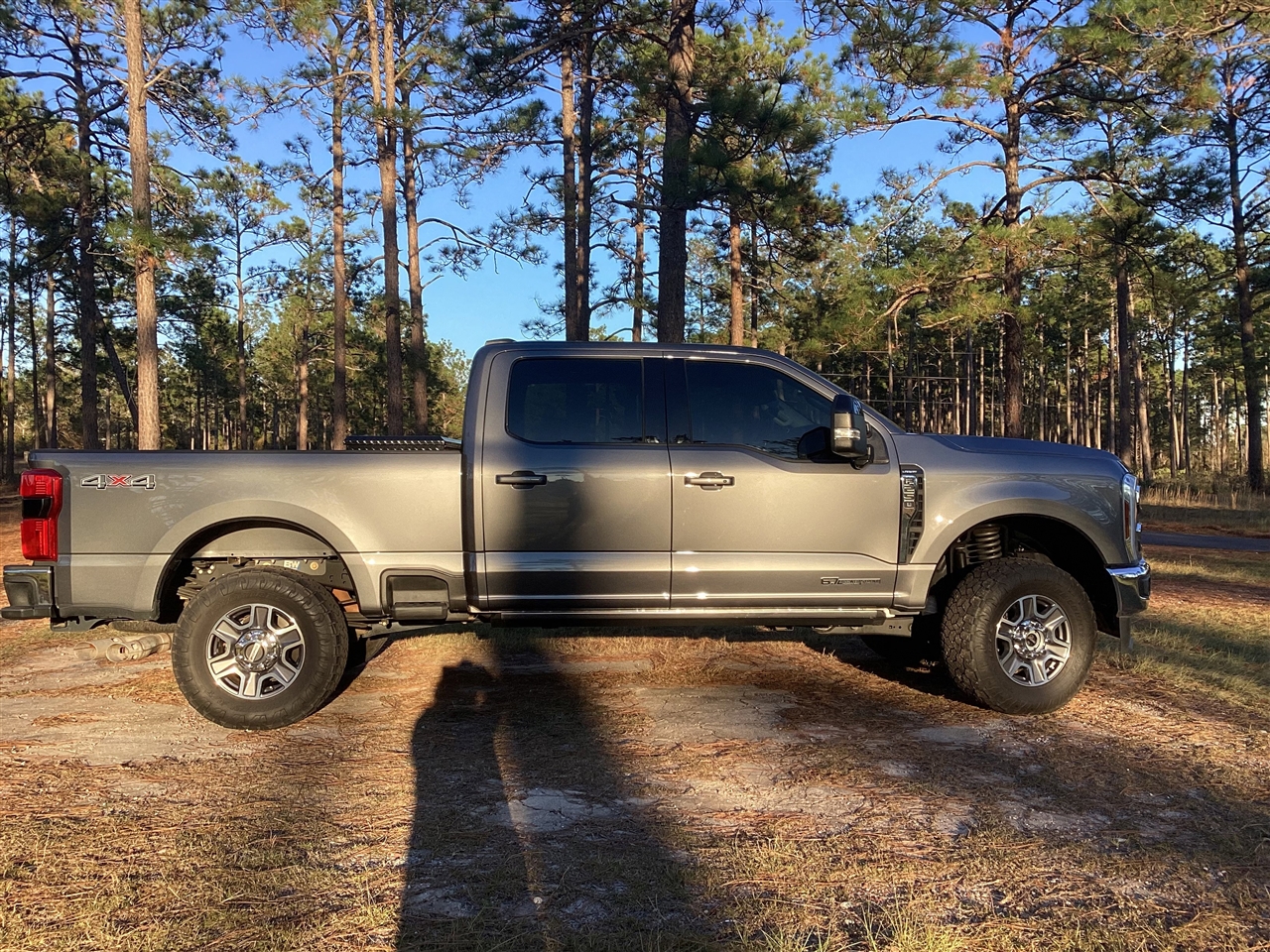 Ford Super Duty F-250 SRW King Ranch 4WD Crew Cab 8' Box 2024