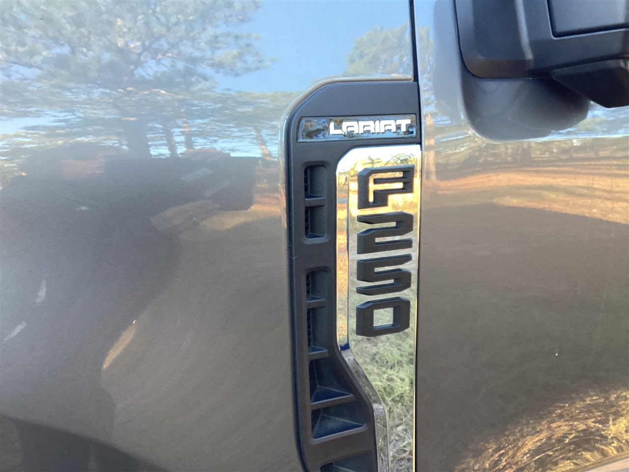 Ford Super Duty F-250 SRW King Ranch 4WD Crew Cab 8' Box 2024