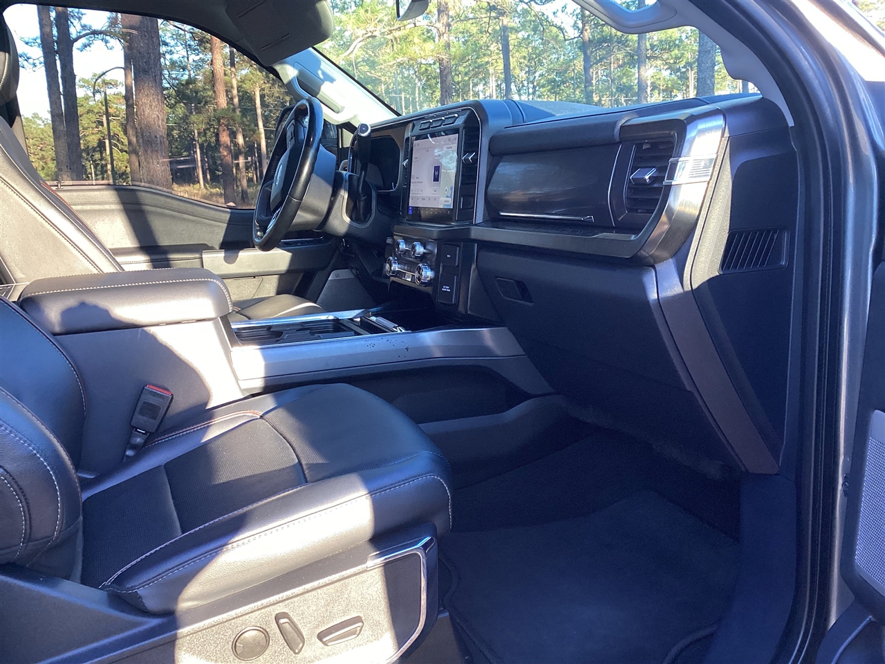 Ford Super Duty F-250 SRW King Ranch 4WD Crew Cab 8' Box 2024