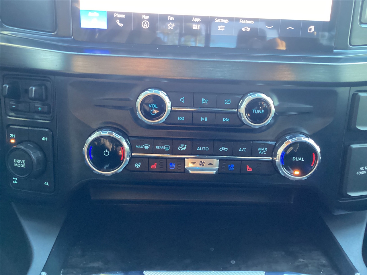 Ford Super Duty F-250 SRW King Ranch 4WD Crew Cab 8' Box 2024