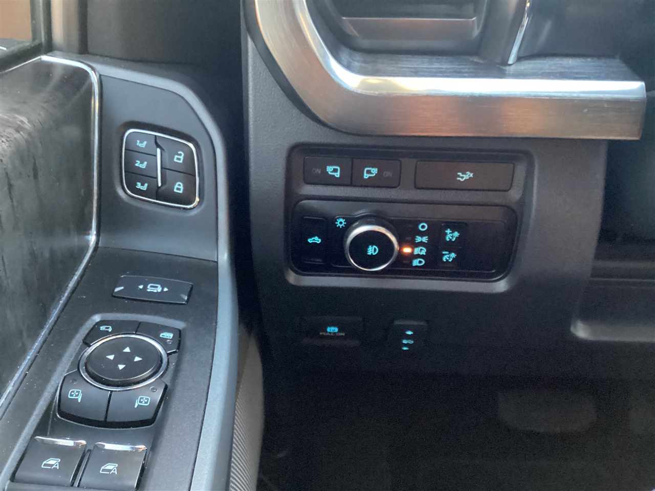 Ford Super Duty F-250 SRW King Ranch 4WD Crew Cab 8' Box 2024