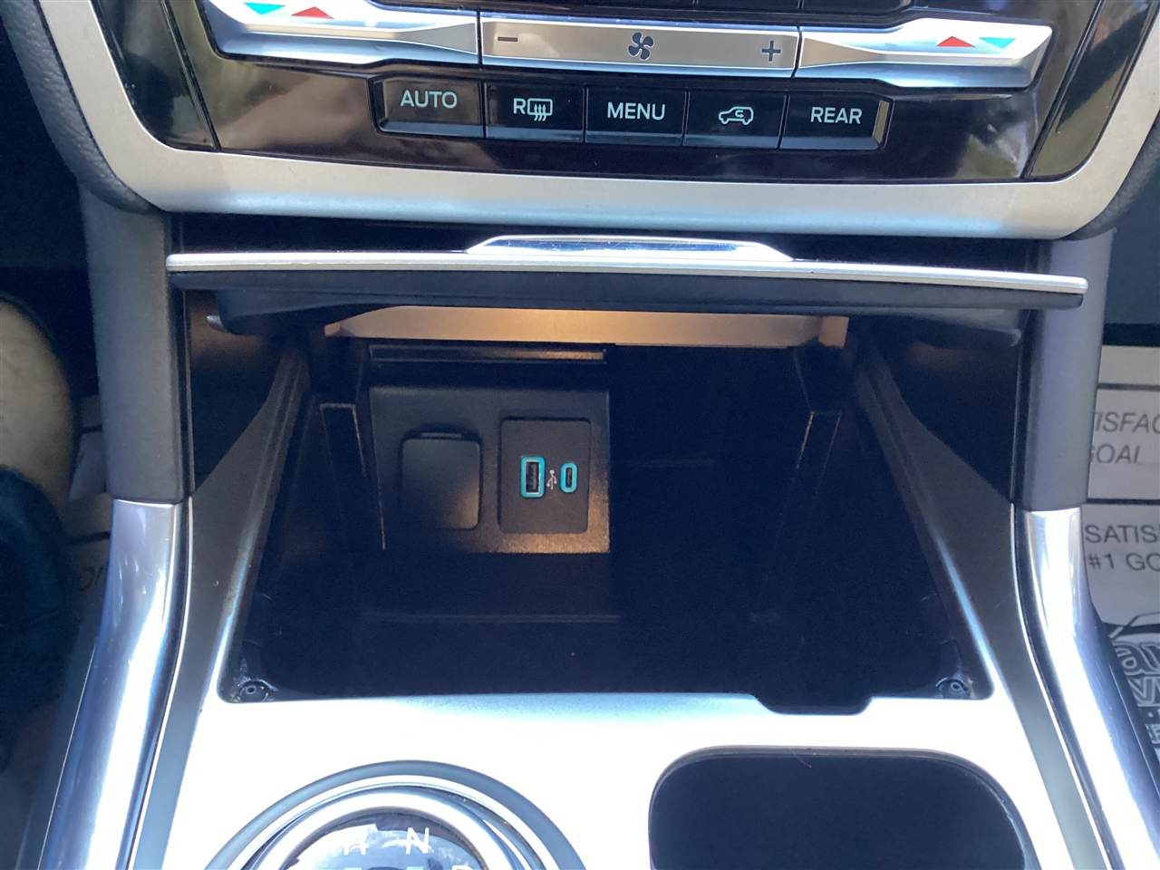 Ford Explorer XLT RWD 2020