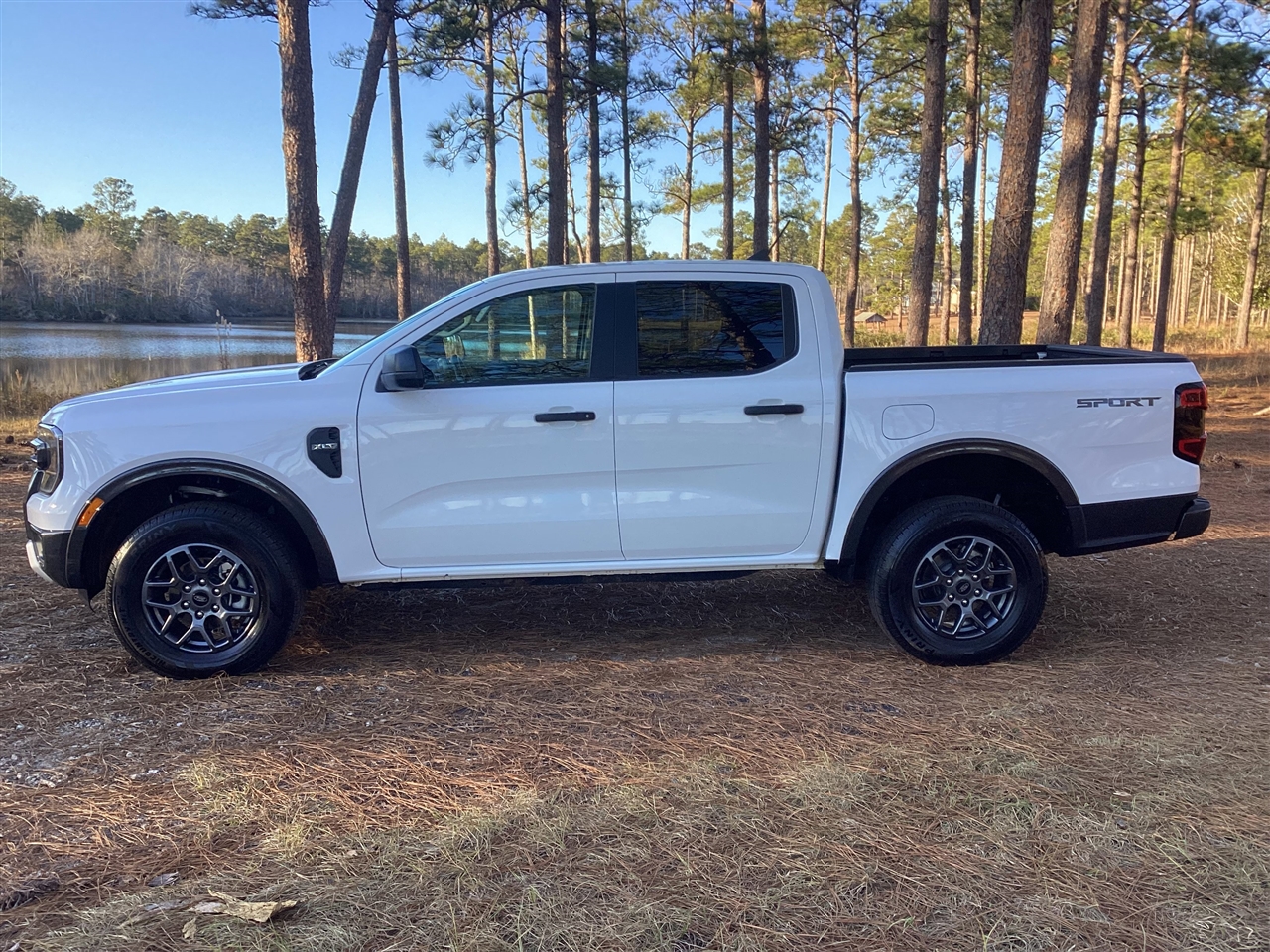 Ford Ranger XLT 2WD SuperCrew 5' Box 2024
