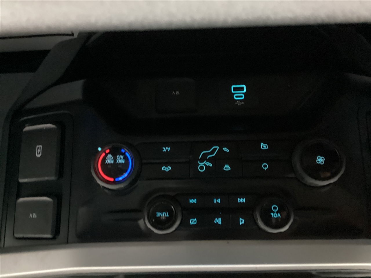 Ford Super Duty F-250 SRW King Ranch 4WD Crew Cab 8' Box 2024