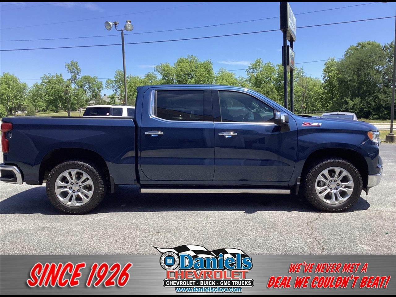 Chevrolet Silverado 1500 4WD Crew Cab 147" LTZ 2023