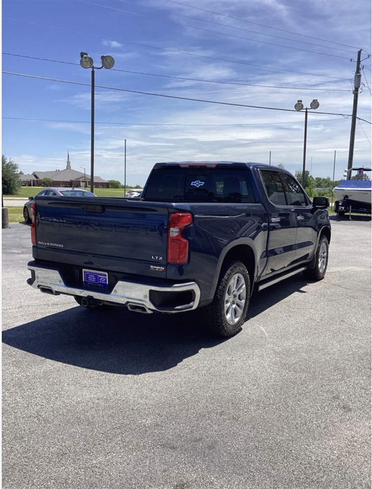 Chevrolet Silverado 1500 4WD Crew Cab 147" LTZ 2023