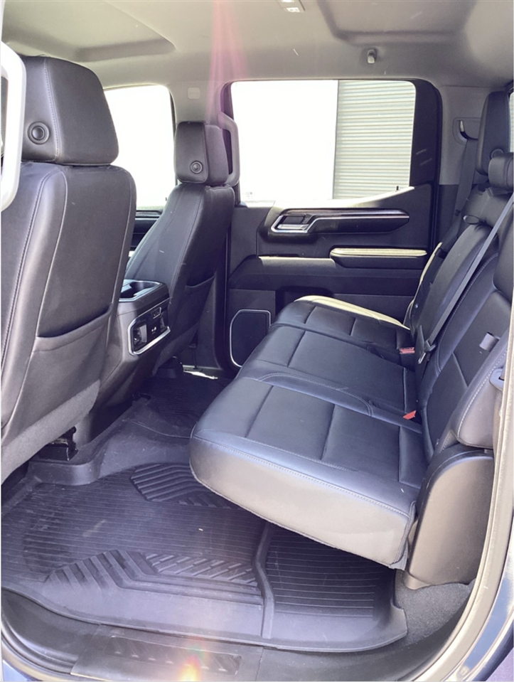 Chevrolet Silverado 1500 4WD Crew Cab 147" LTZ 2023