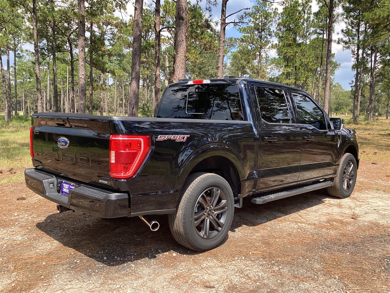 Ford F-150 Lariat 4WD SuperCrew 5.5' Box 2022