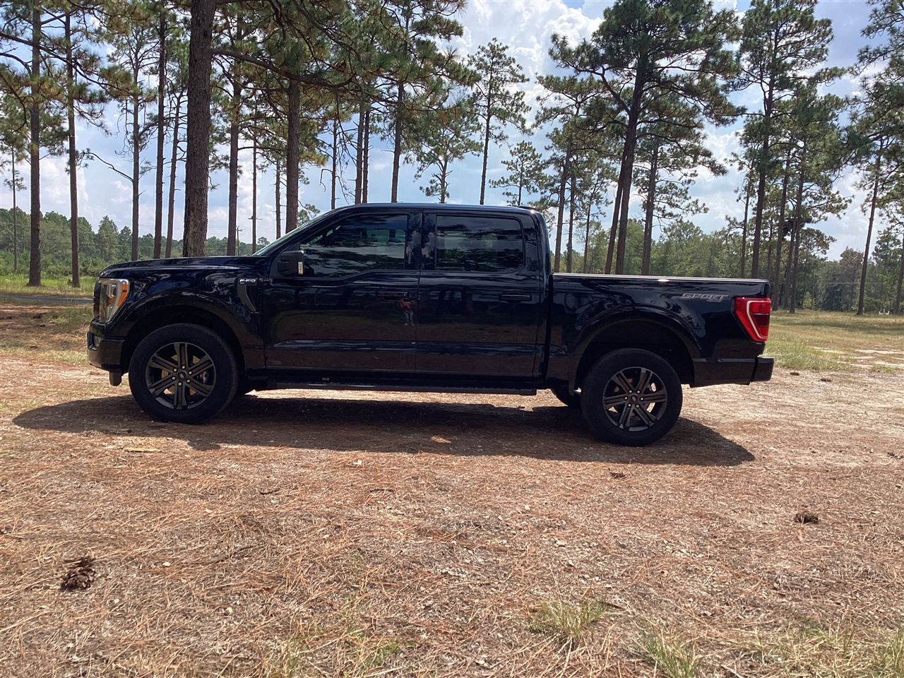 Ford F-150 Lariat 4WD SuperCrew 5.5' Box 2022