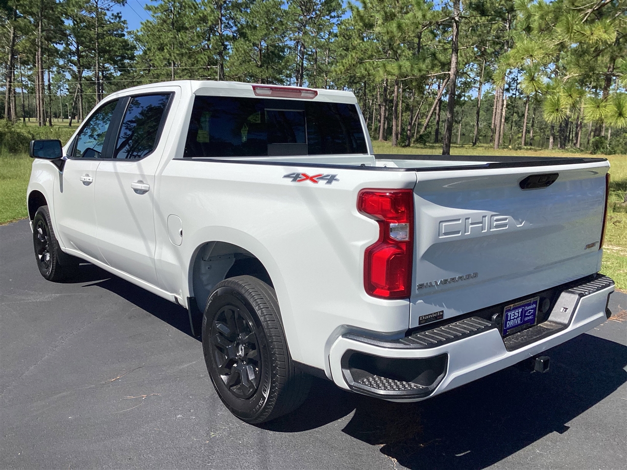 Chevrolet Silverado 1500 4WD Crew Cab 147" RST 2024