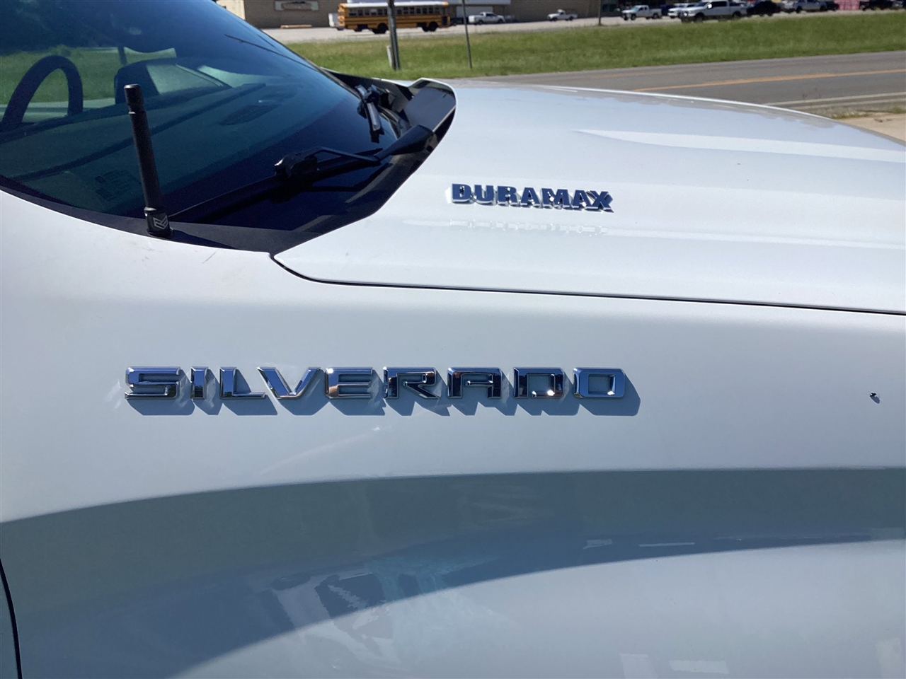 Chevrolet Silverado 1500 4WD Crew Cab 147" RST 2024