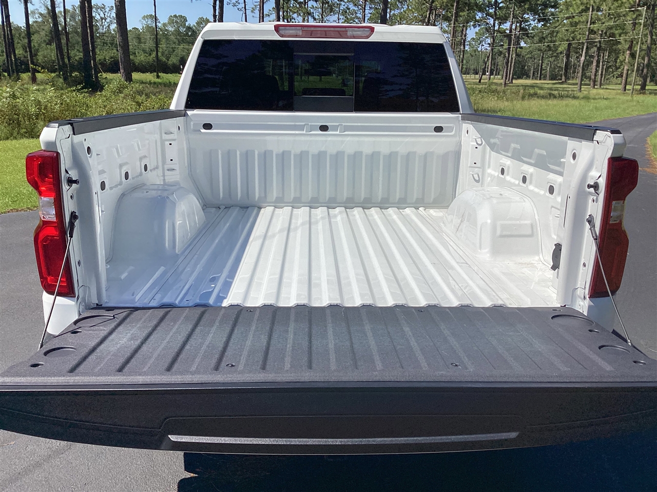 Chevrolet Silverado 1500 4WD Crew Cab 147" RST 2024