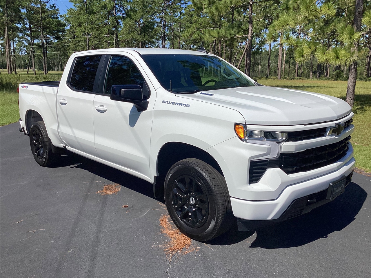 Chevrolet Silverado 1500 4WD Crew Cab 147" RST 2024