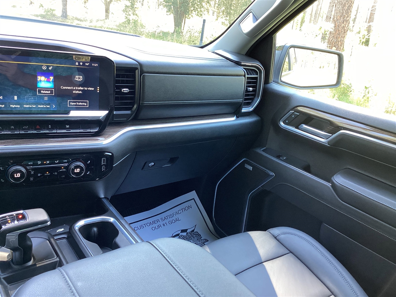 Chevrolet Silverado 1500 4WD Crew Cab 147" RST 2024