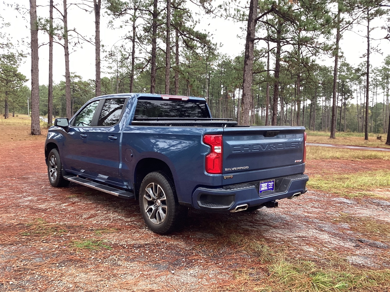 Chevrolet Silverado 1500 4WD Crew Cab 147" RST 2024