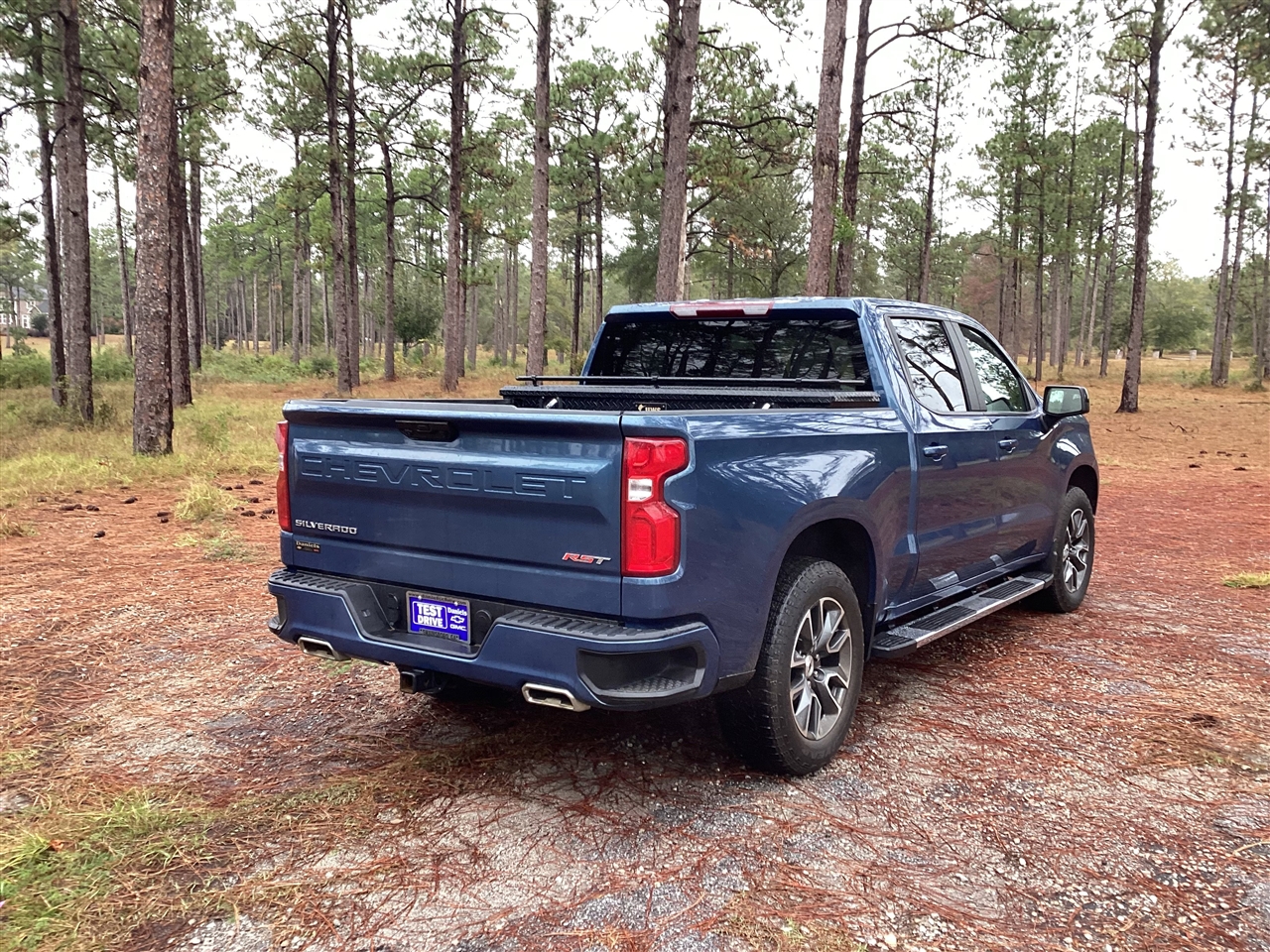 Chevrolet Silverado 1500 4WD Crew Cab 147" RST 2024