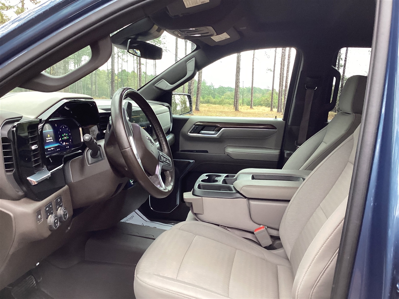 Chevrolet Silverado 1500 4WD Crew Cab 147" RST 2024