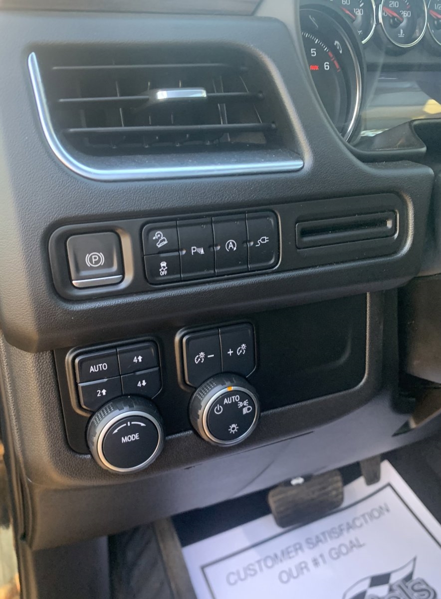 Chevrolet Tahoe 4WD 4dr Z71 2021