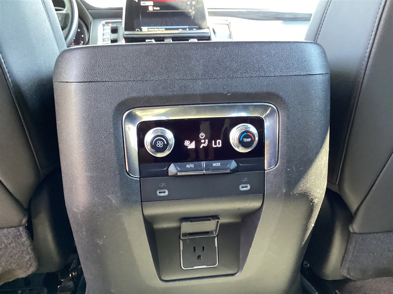 GMC Yukon 2WD 4dr SLT 2023