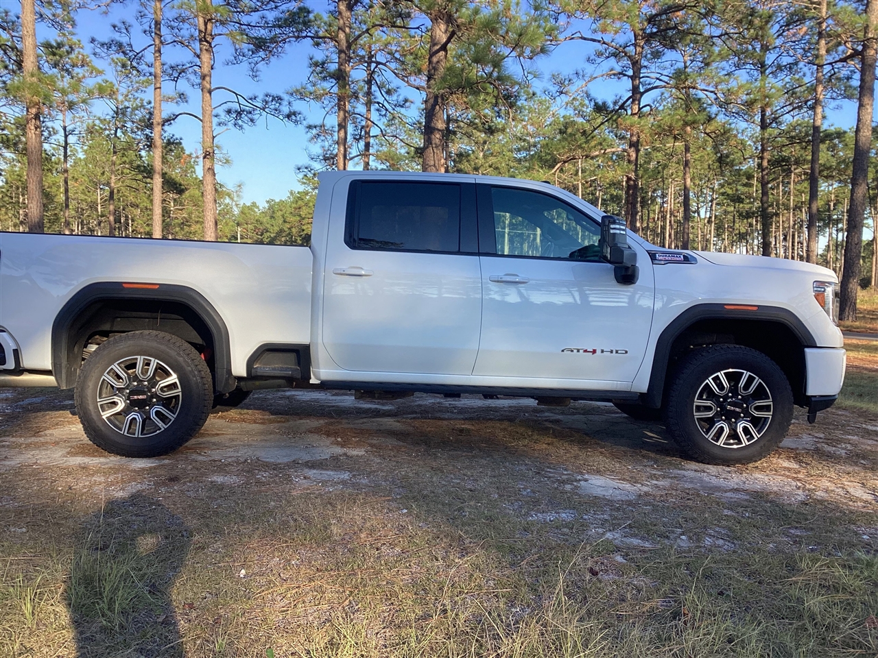 GMC Sierra 2500HD 4WD Crew Cab 159" AT4 2023