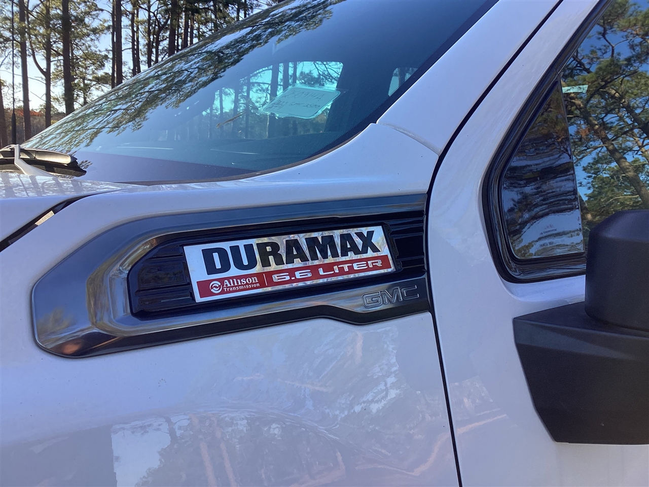 GMC Sierra 2500HD 4WD Crew Cab 159" AT4 2023