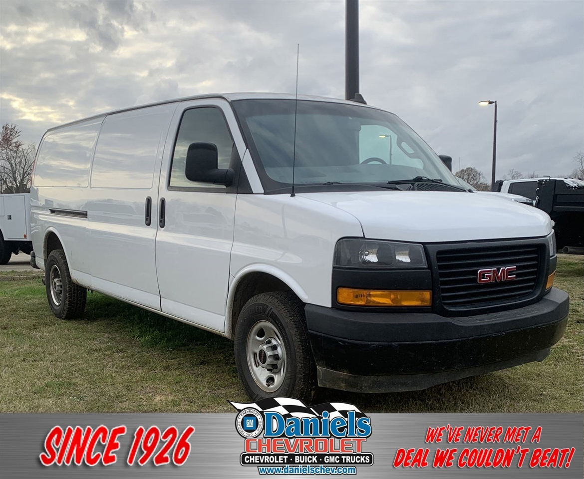 GMC Savana Cargo Van RWD 2500 155" 2023