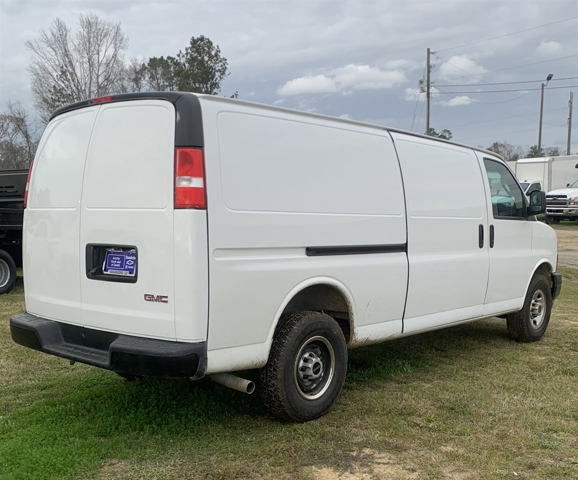 GMC Savana Cargo Van RWD 2500 155" 2023