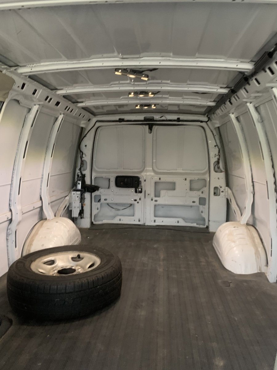 GMC Savana Cargo Van RWD 2500 155" 2023