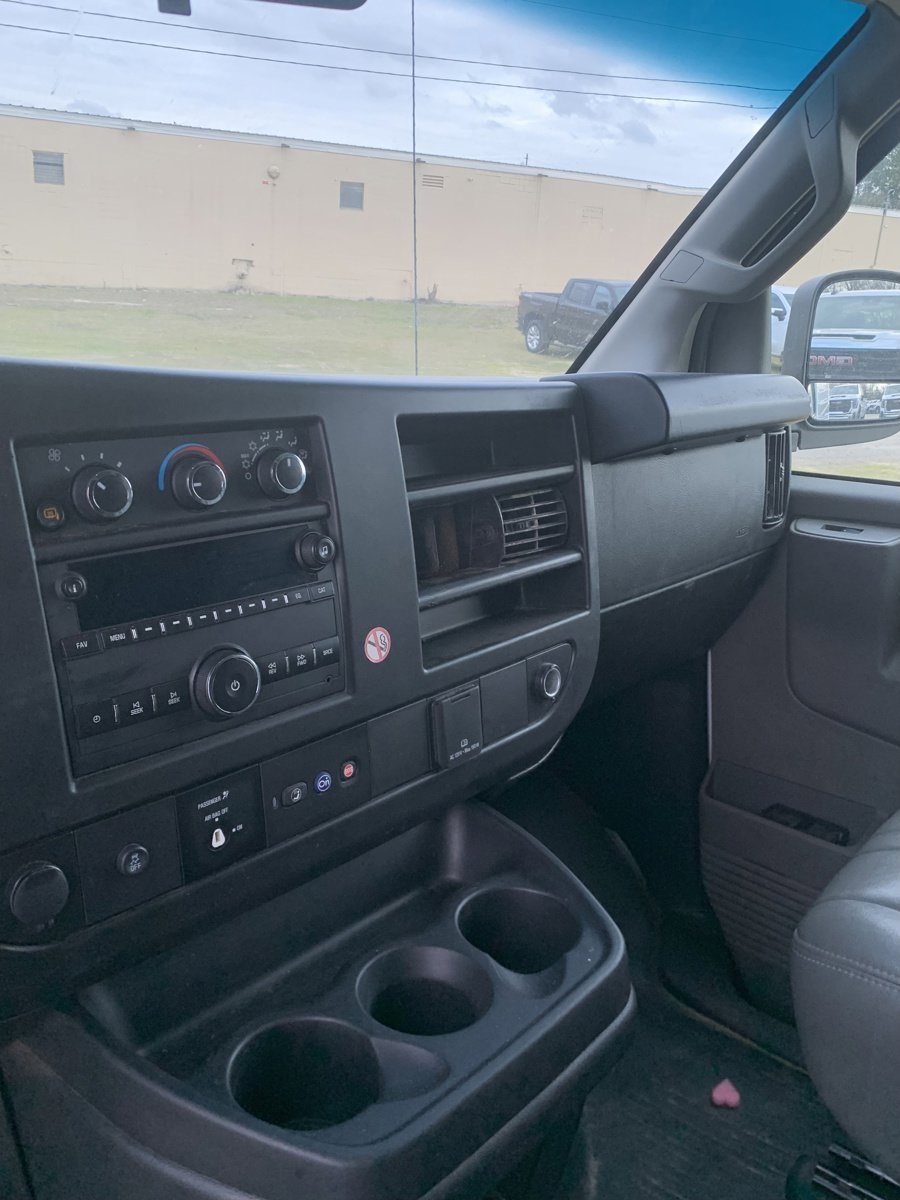 GMC Savana Cargo Van RWD 2500 155" 2023