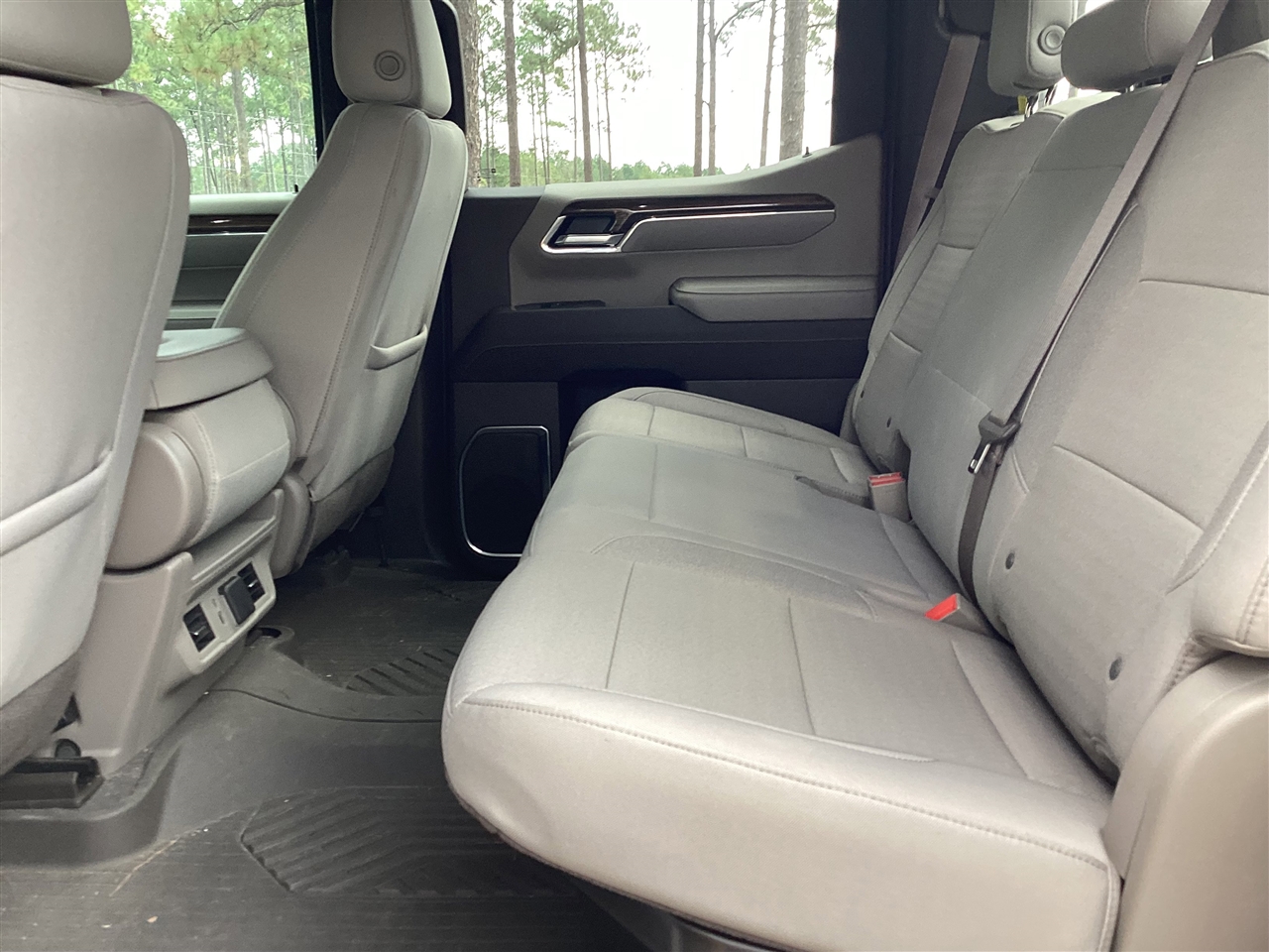 Chevrolet Silverado 1500 4WD Crew Cab 147" RST 2024