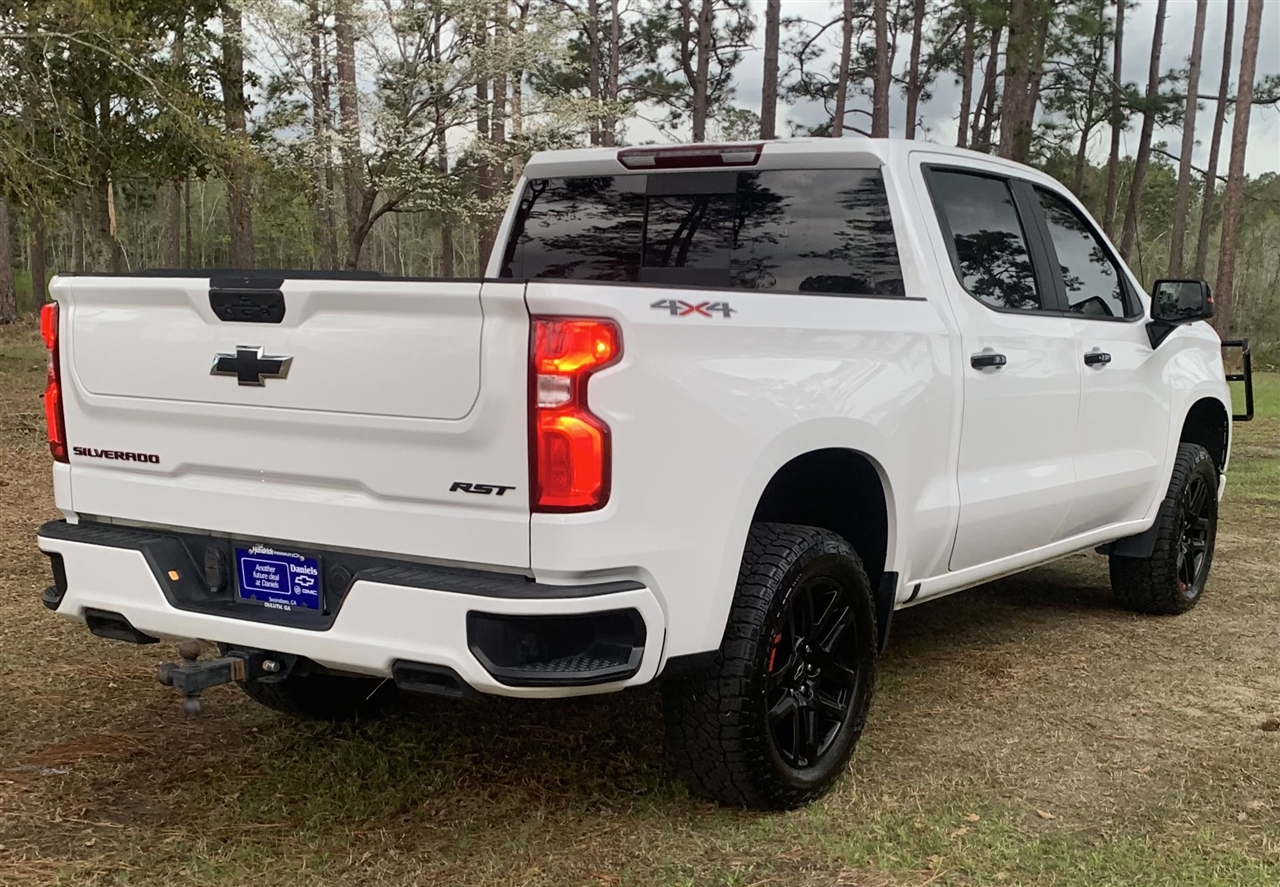 Chevrolet Silverado 1500 LTD 4WD Crew Cab 147" RST 2022