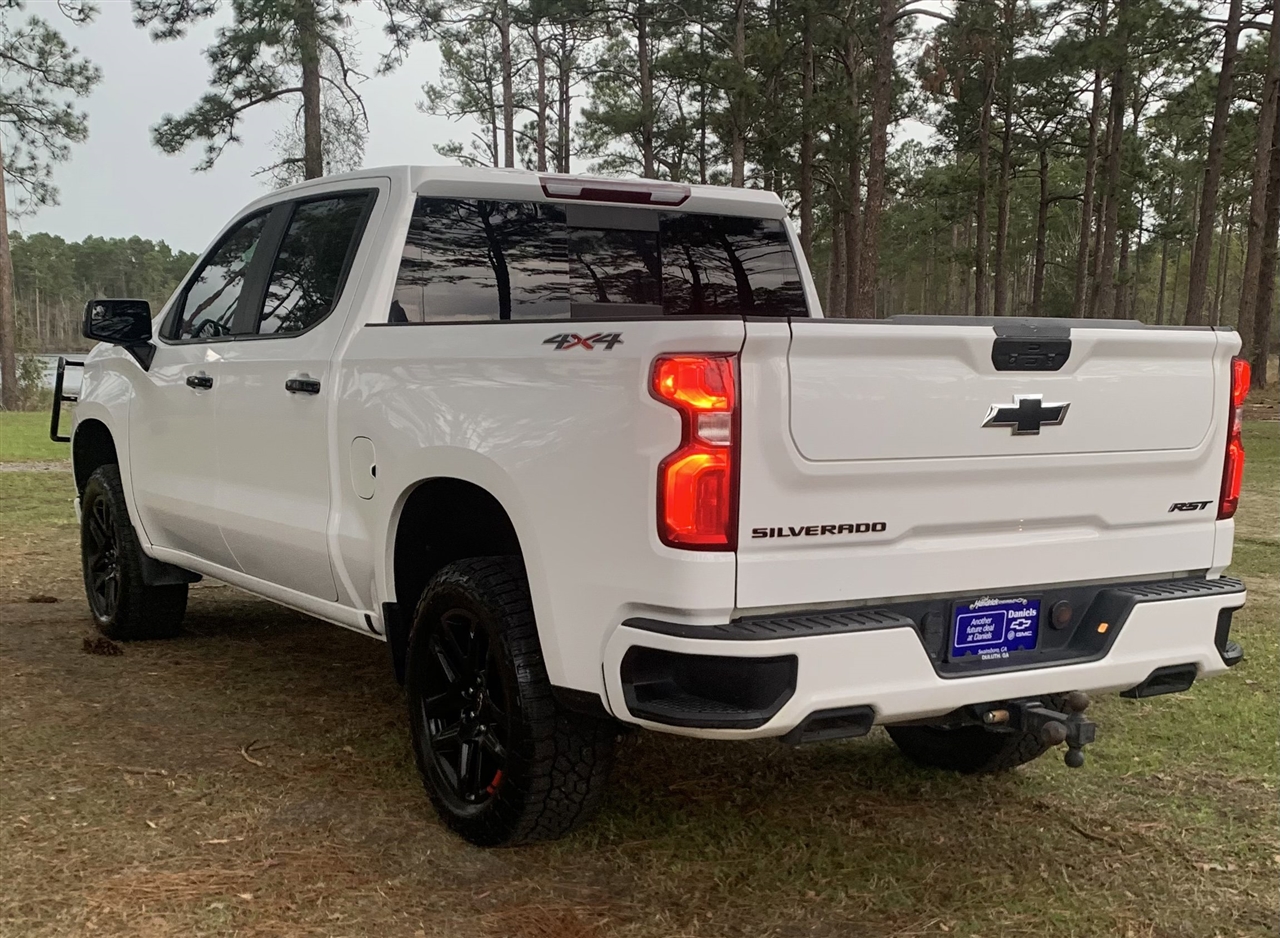 Chevrolet Silverado 1500 LTD 4WD Crew Cab 147" RST 2022