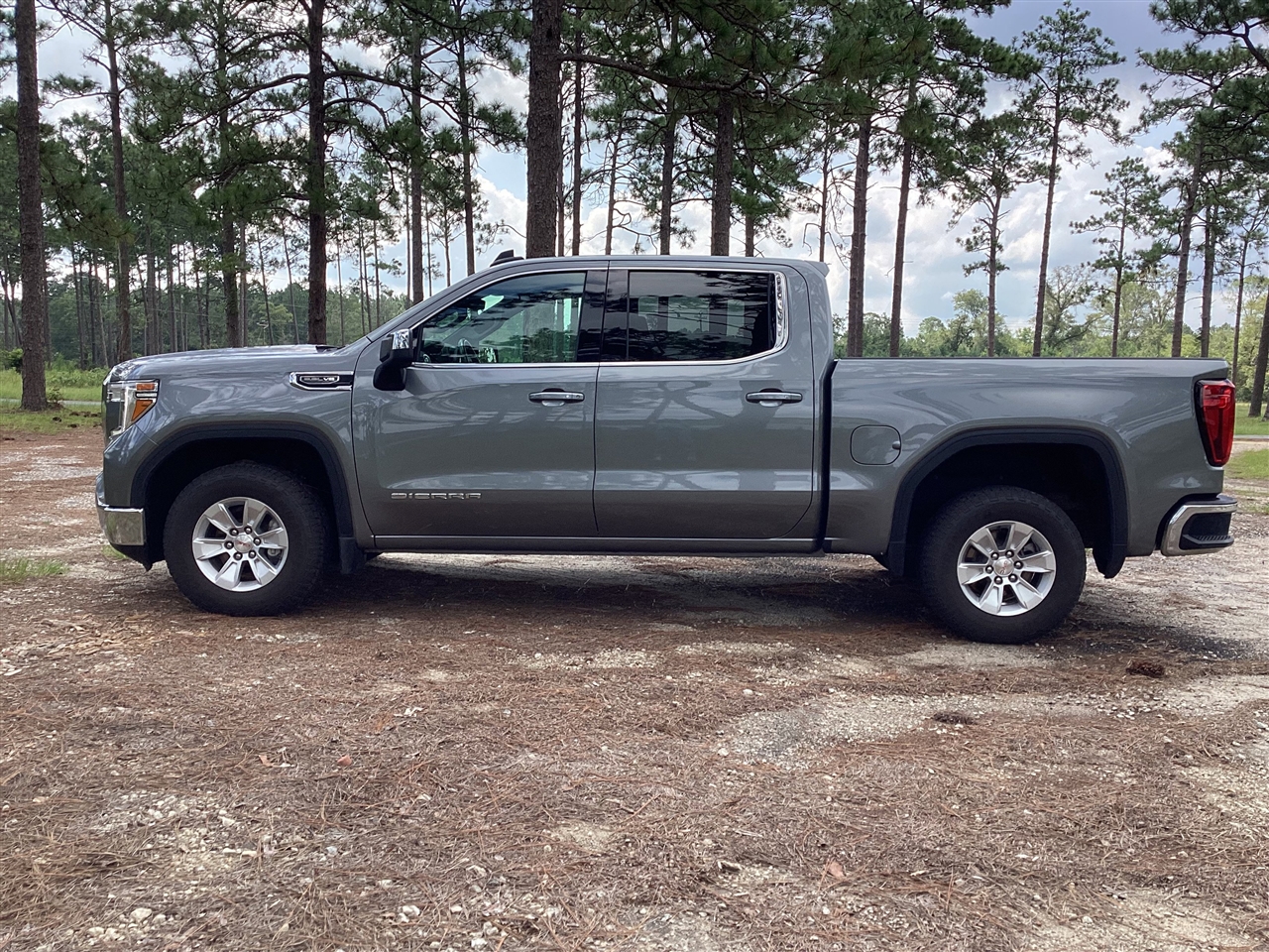 GMC Sierra 1500 2WD Crew Cab 147" SLE 2021