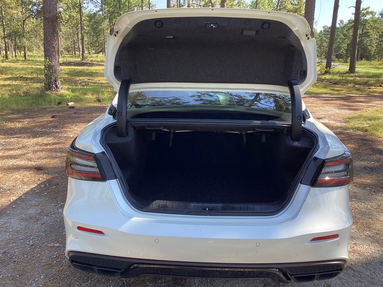 Nissan Maxima SR CVT 2023