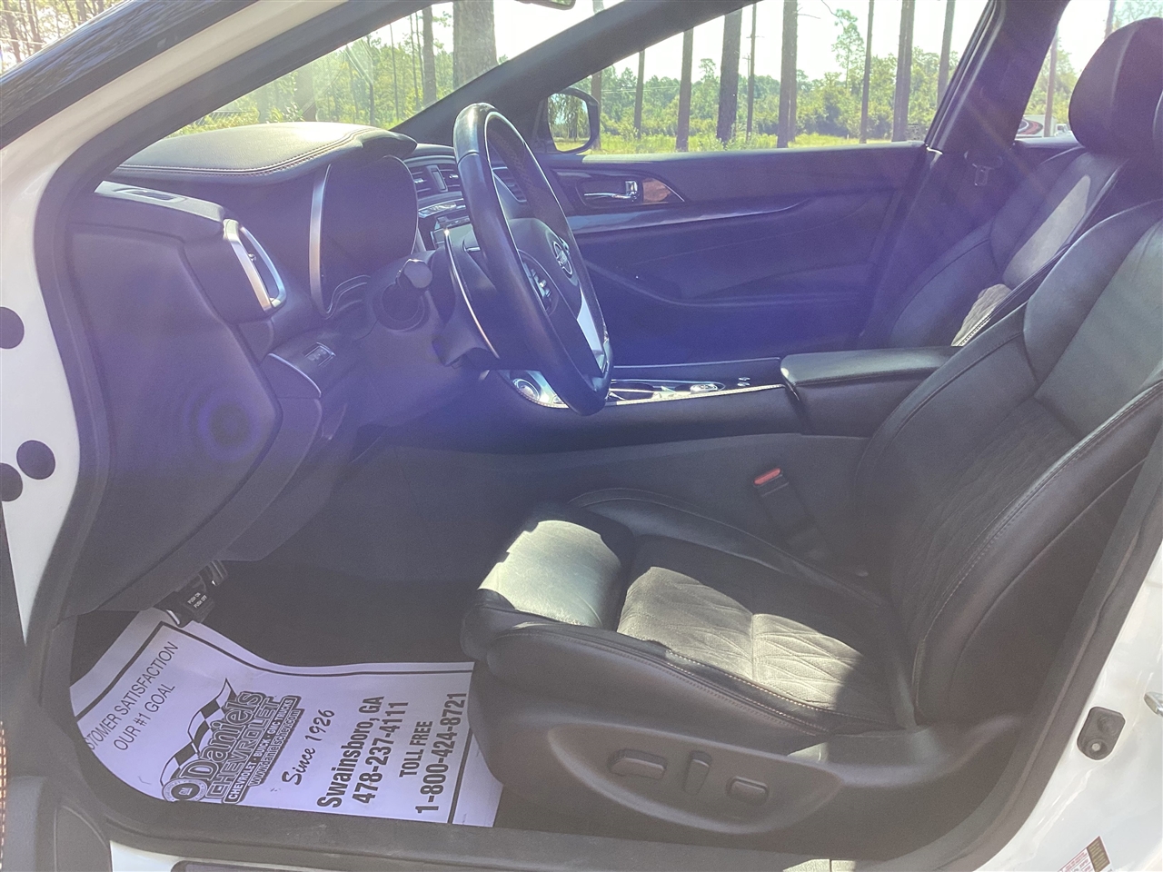 Nissan Maxima SR CVT 2023