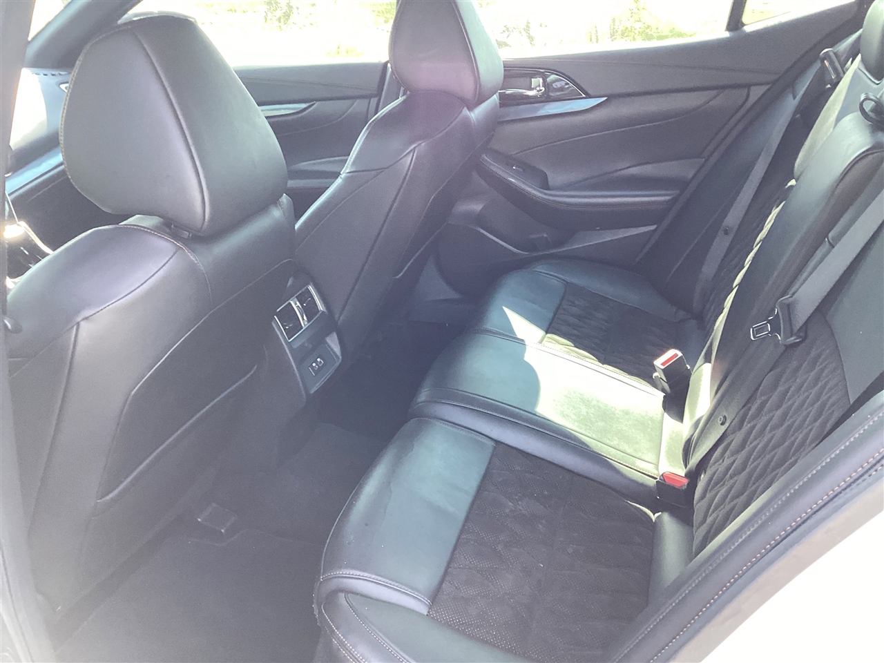 Nissan Maxima SR CVT 2023