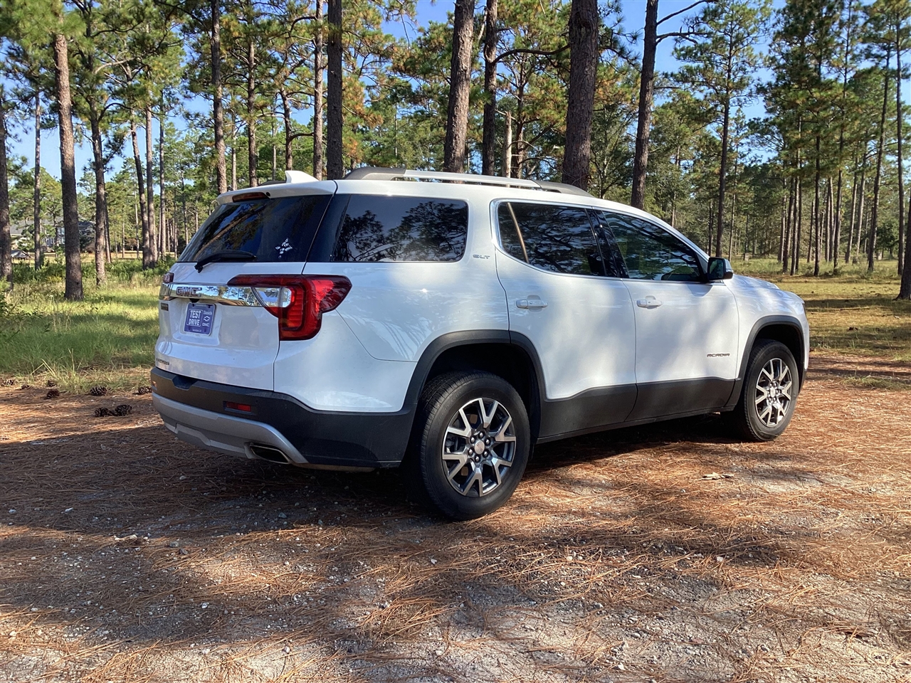 GMC Acadia FWD 4dr SLT 2023
