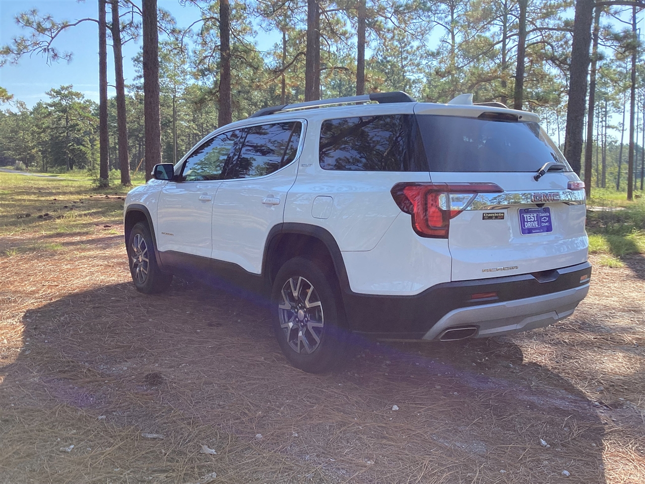 GMC Acadia FWD 4dr SLT 2023