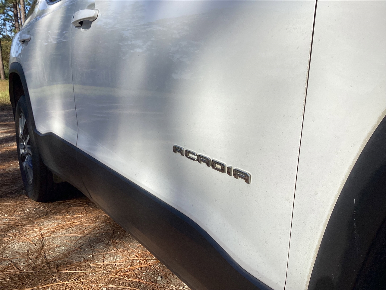 GMC Acadia FWD 4dr SLT 2023