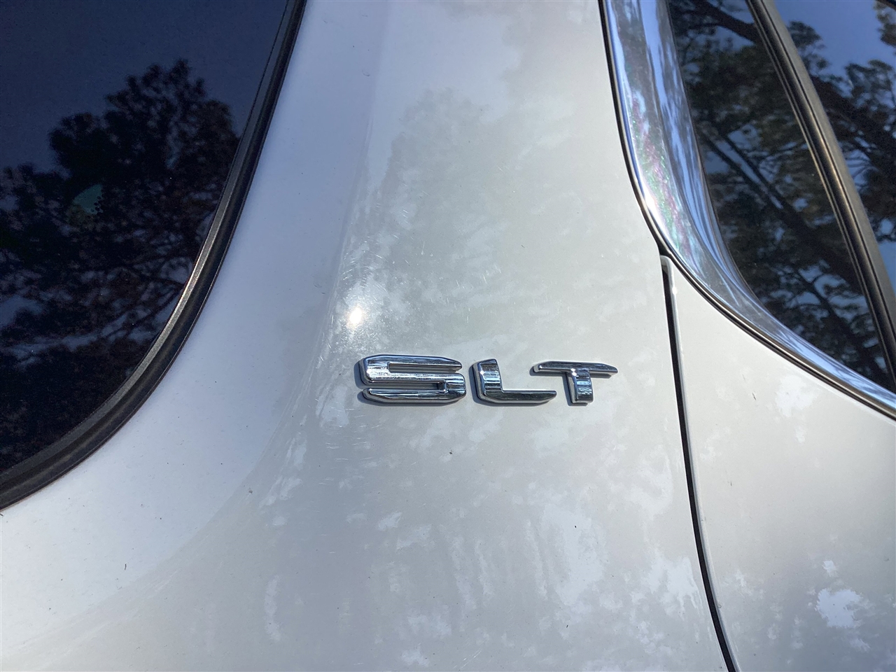 GMC Acadia FWD 4dr SLT 2023