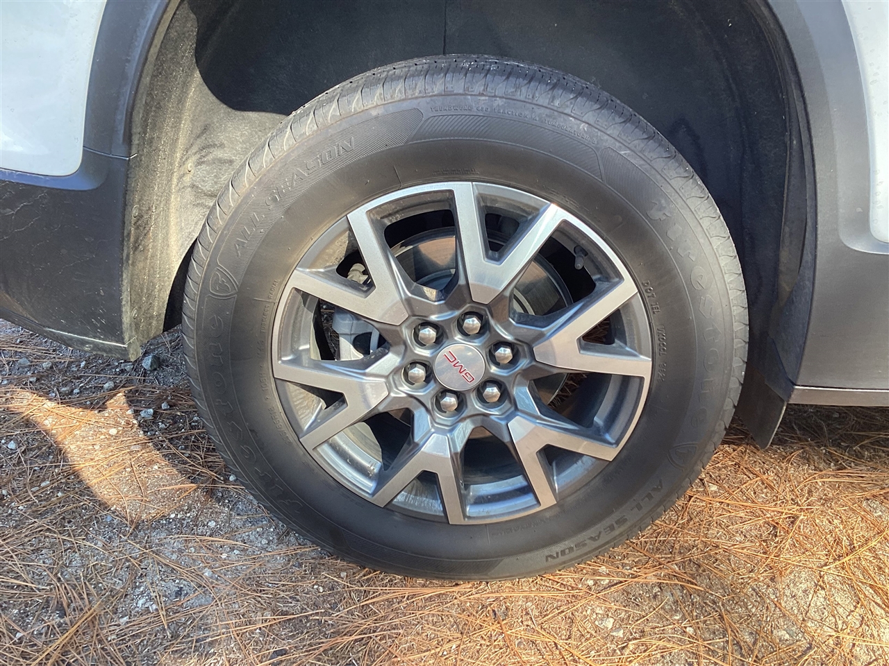 GMC Acadia FWD 4dr SLT 2023