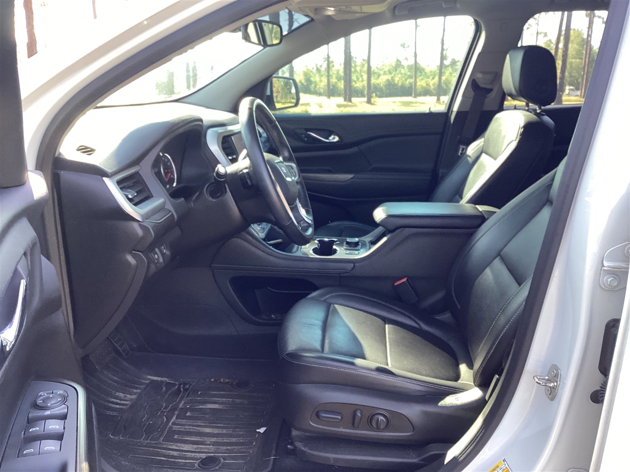 GMC Acadia FWD 4dr SLT 2023