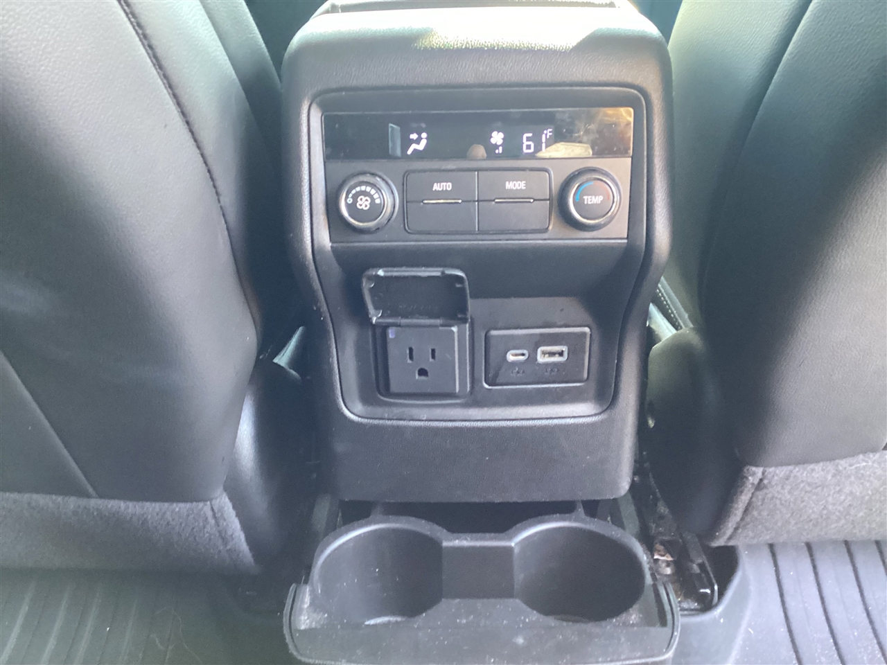 GMC Acadia FWD 4dr SLT 2023