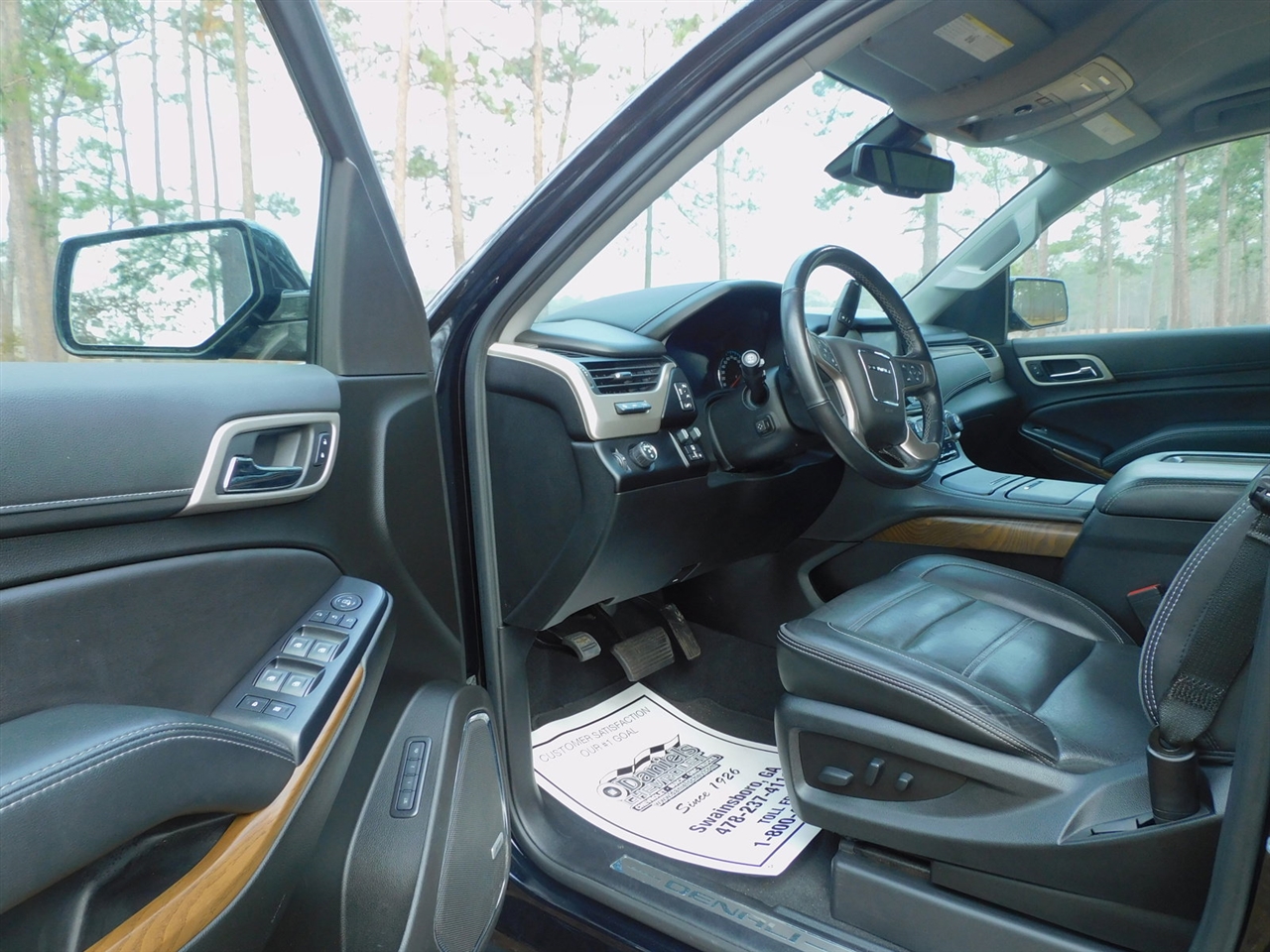 GMC Yukon XL 2WD 4dr Denali 2020