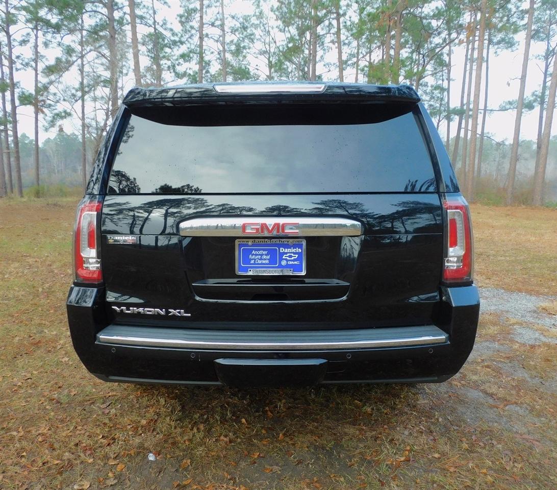 GMC Yukon XL 2WD 4dr Denali 2020