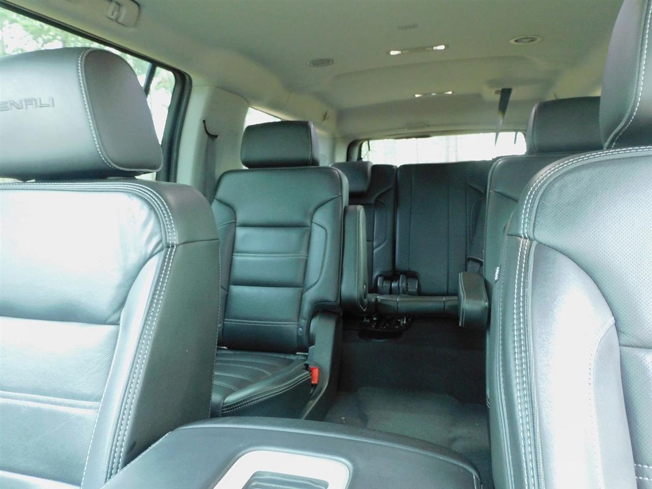 GMC Yukon XL 2WD 4dr Denali 2020