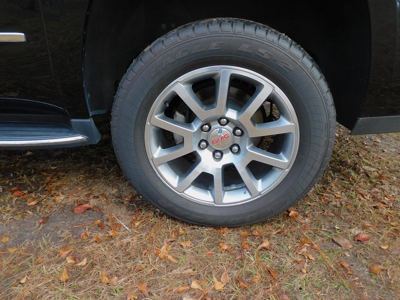 GMC Yukon XL 2WD 4dr Denali 2020