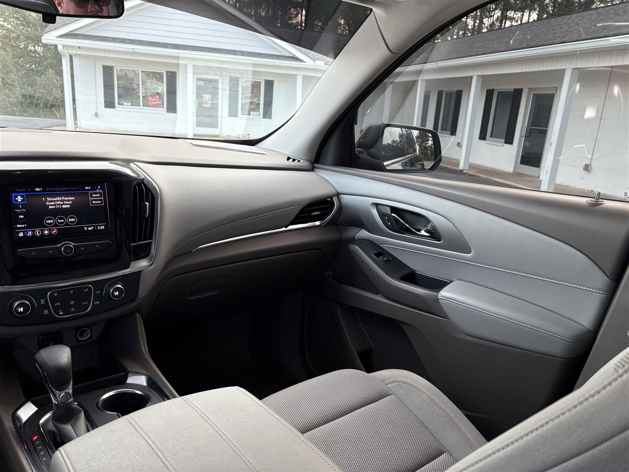 Chevrolet Traverse FWD 4dr LT Cloth w/1LT 2021