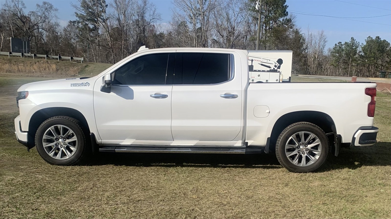 Chevrolet Silverado 1500 4WD Crew Cab 147" High Country 2021