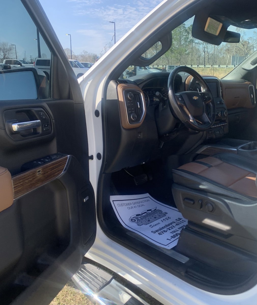 Chevrolet Silverado 1500 4WD Crew Cab 147" High Country 2021